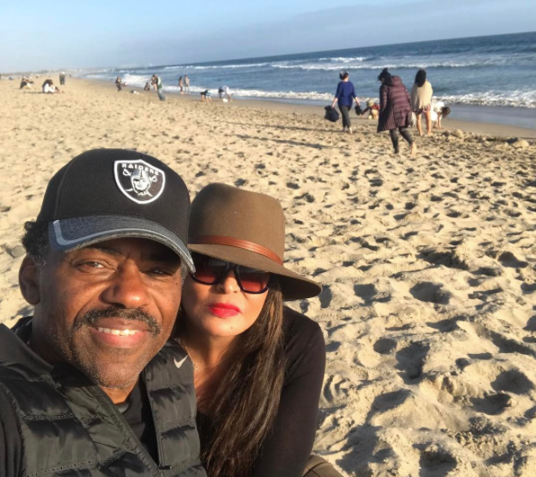 These Famous Couples Take The Best Selfies Together
